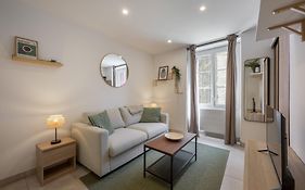 Le Petit Bijou De Tournon : Confort Et Moderne